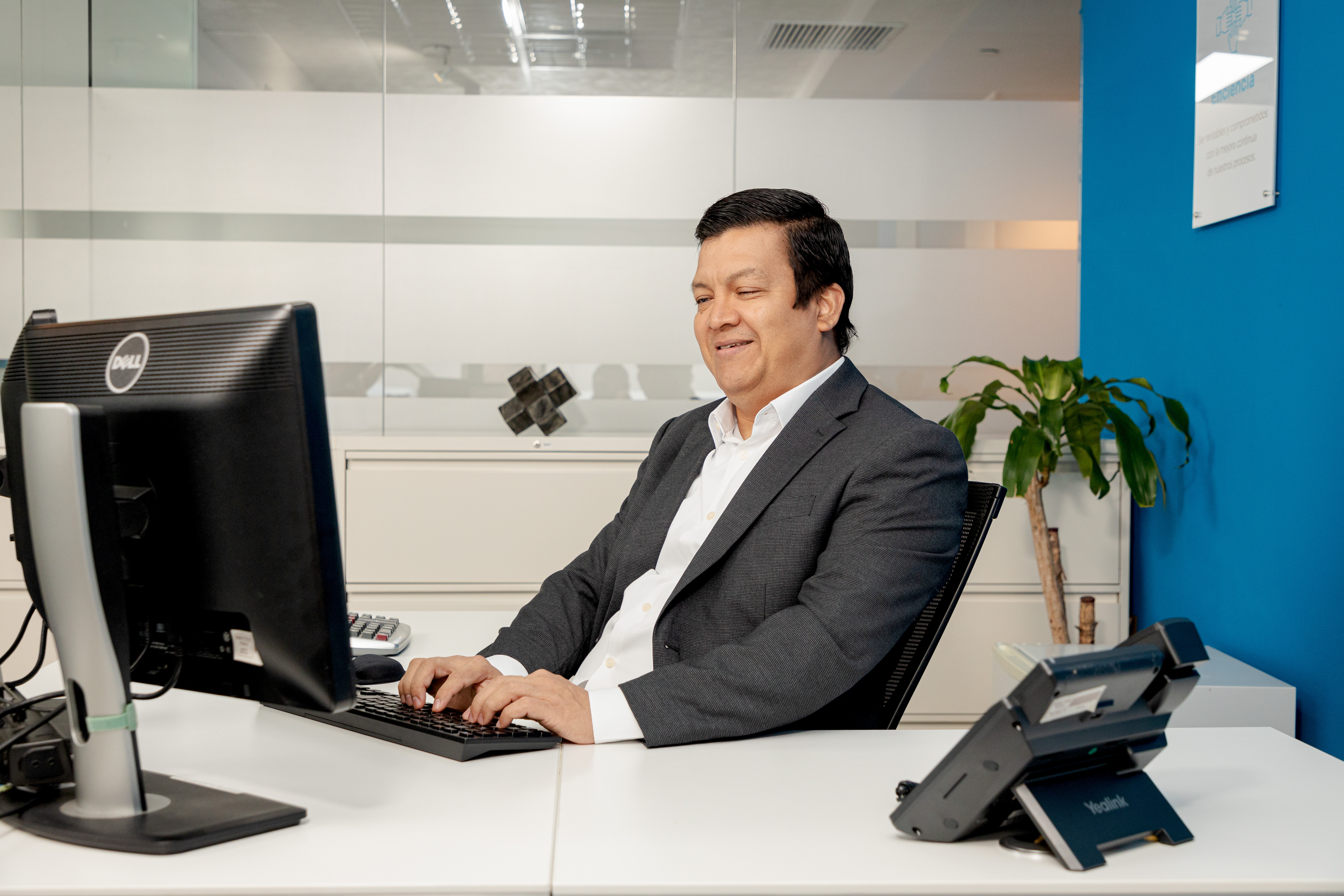 ALPHA PORTRAIT 2024 GUS3511 1